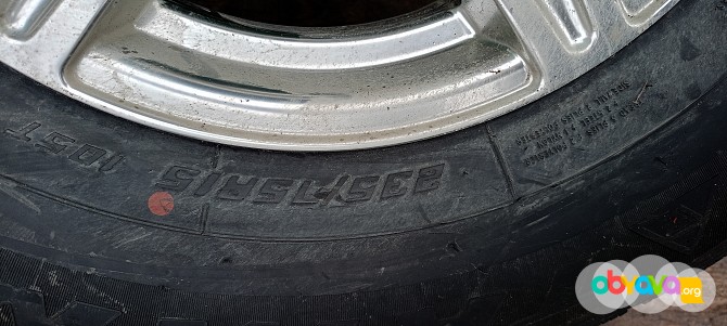 Продам зимнюю резину 235/75 r15 Анадырь - изображение 1