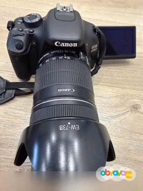 Продам: зеркальный фотоаппарат Canon EOS 600D Kit18-135 mm