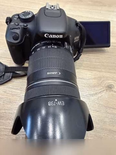 Продам: зеркальный фотоаппарат Canon EOS 600D Kit18-135 mm