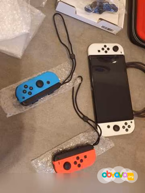 Продам: Nintendo Switch oled