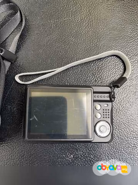 Продам: цифровой малогабаритный фотоаппарат Dexp