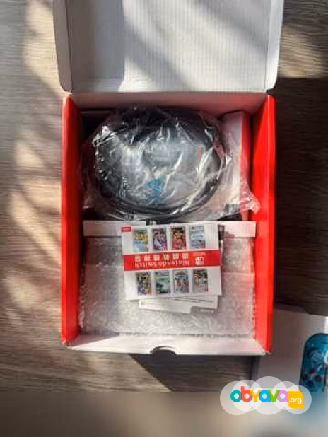 Продам: Nintendo Switch oled