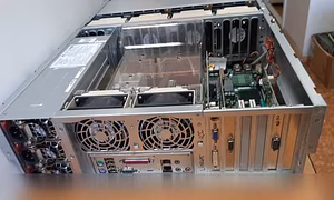 Продам: сервер SuperMicro M/B X7DA3, 2 CPU xeon в Екатеринбурге