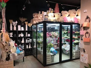 Доставка букетов цветов 24/7 по Астрахани