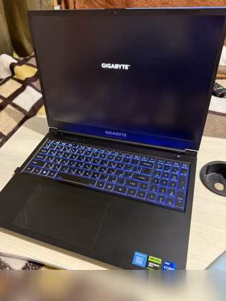 Продам: игровой Ноутбук gigabyte G6 Black (kf-g3kz853sd)
