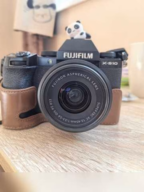 Продам: фотоаппарат Fujifilm X-S10 + 3 объектива