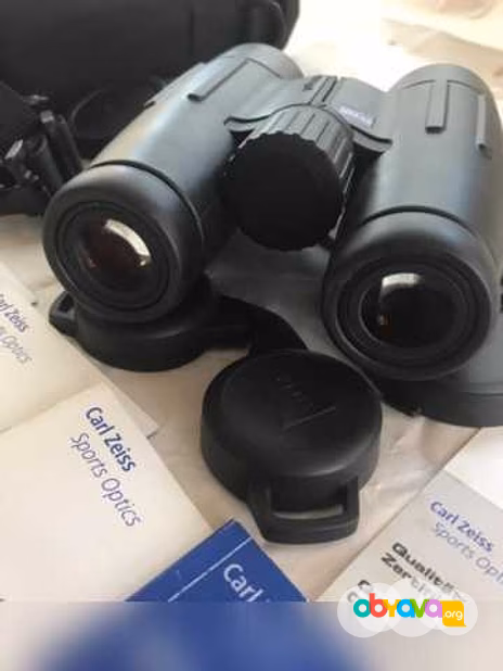 Продам: бинокль Carl Zeiss Victory 8x42 T* FL в Москве