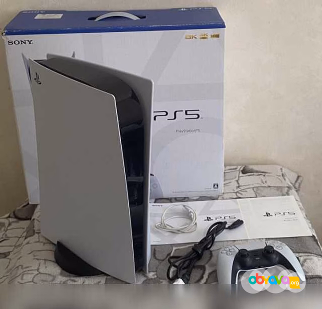 Продам: Sony PlayStation 5/Отличное сост/