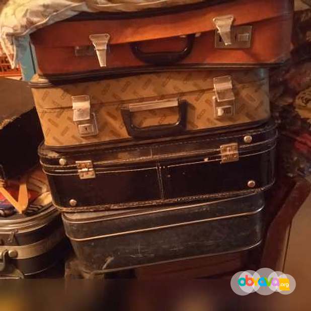 Продам: чемоданы в Ставрополе