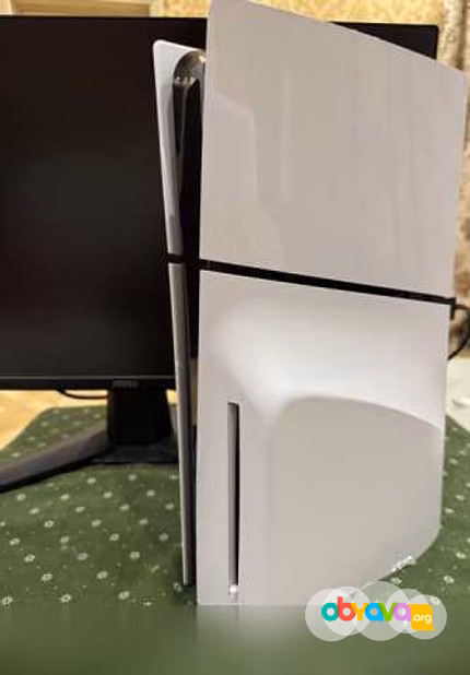 Продам: Sony PlayStation 5 с дисководом