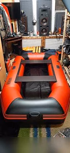 Лодка Броня 300м