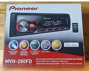Продам: автомагнитолу Pioneer DEH-4800FD в Тольятти