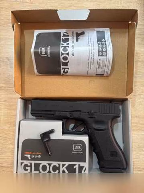 Продам: пневматический GLOCK 17 UMAREX