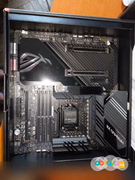 Продам: ASUS ROG MAXIMUS XII (Z490) EXTREME