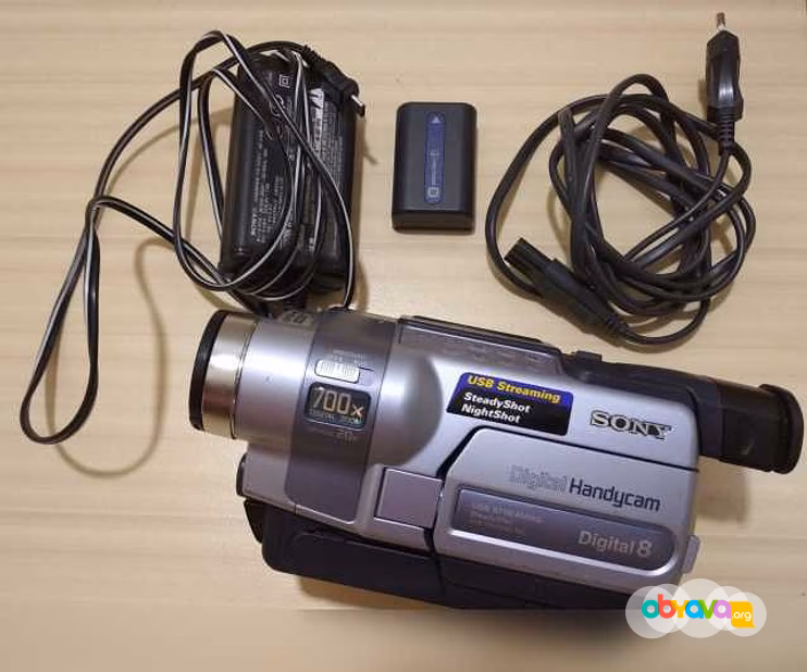 Продам: видеокамеру Sony dcr-trv250e digital 8 Vidео8 НI8 в Сыктывкаре