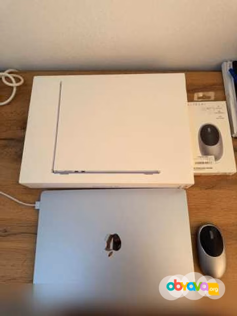 Продам: MacBook Air 15