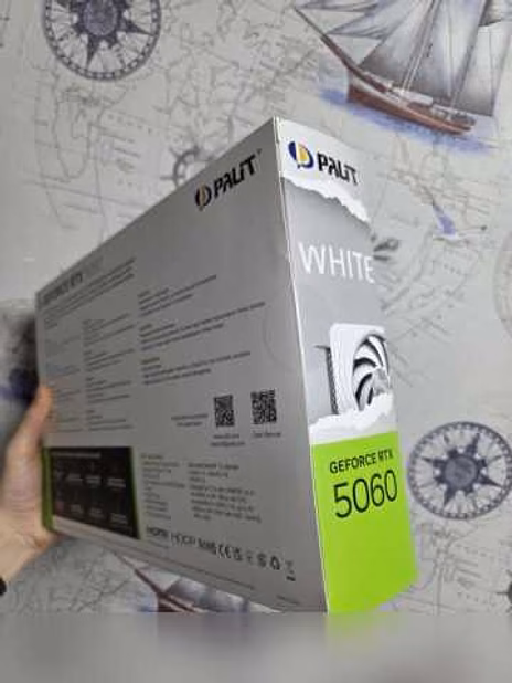 Продам: видеокарту Palit GeForce RTX 5060 White OC
