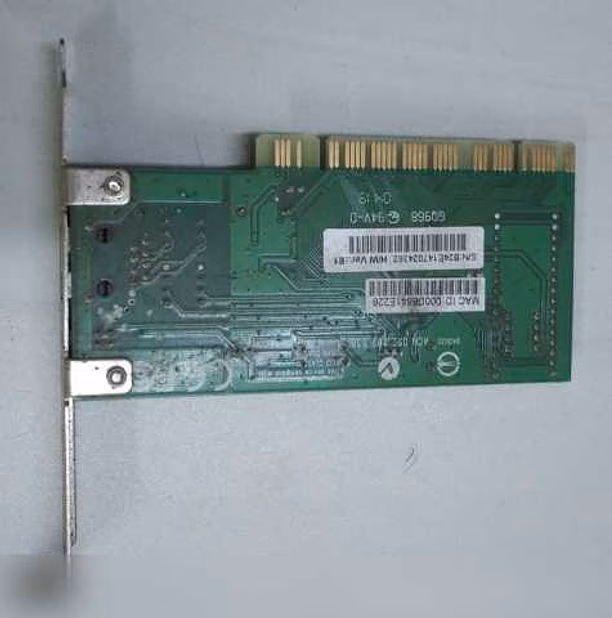 Продам: сетeвая Lan dfe-530 tx+rev.e1 в Сыктывкаре
