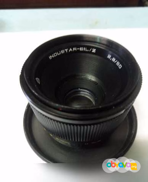 Продам: объектив Зенит INDUSTAR-61L/Z в Омске