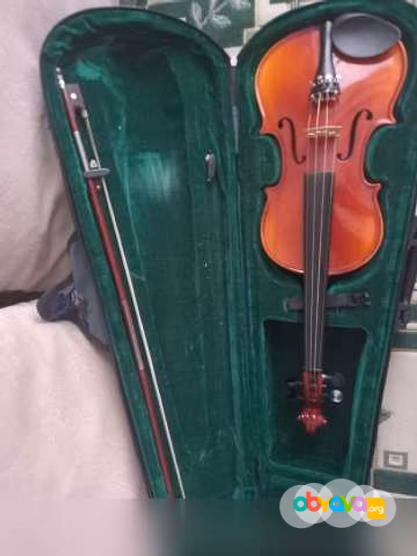 Продам: скрипка 1/2 в Красноярске