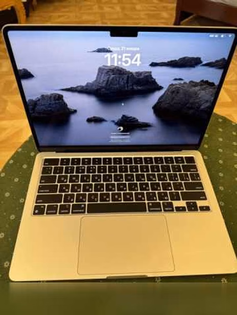 Продам: MacBook 13 m3 256gb