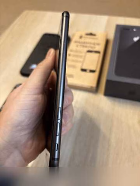 Продам: iPhone 8plus