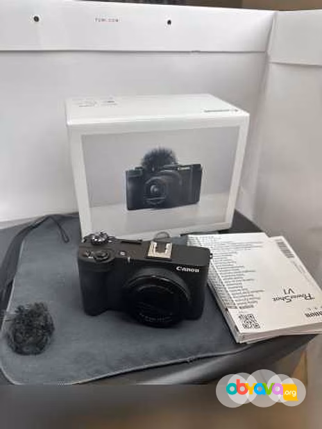 Camera Canon PowerShot V1 22.3MP 4K Digital Camera 