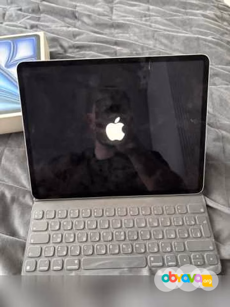 Продам: Ipad air 13 2024 m2 128gb wifi blue