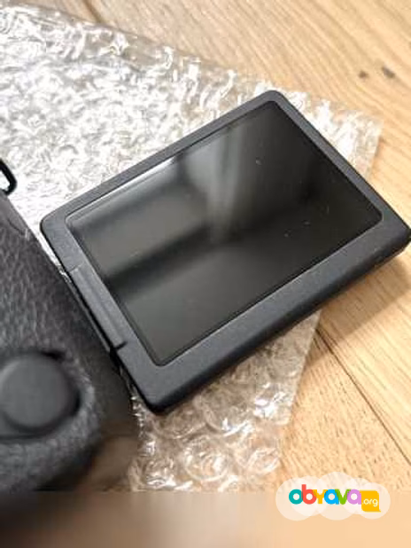 Продам: Canon EOS 6d Mark ii body