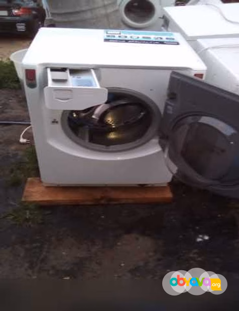 Стиральную машину Ariston Hotpoint Ariston Q 70 F 05 Cis 