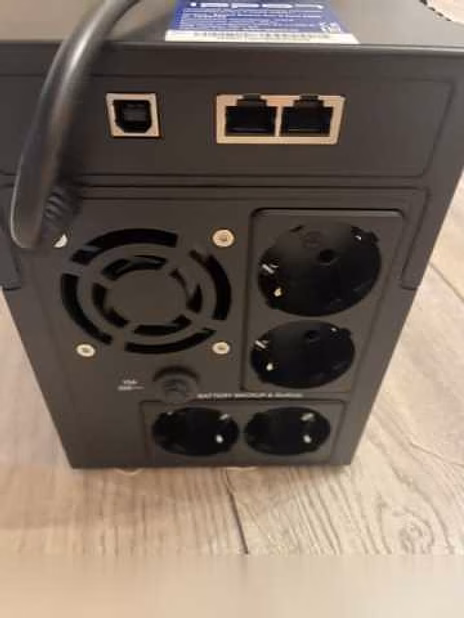 Продам: бесперебойник Smart Power Pro II Euro