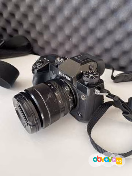 Продам: Fujifilm X-h1 объектив Fuifilm xf 18-55m m 12.8-4