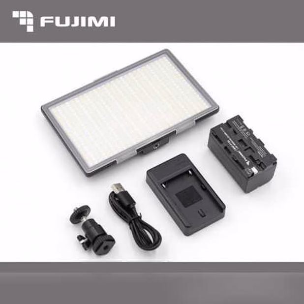 Продам: осветитель Fujimi FJL-SMD520B
