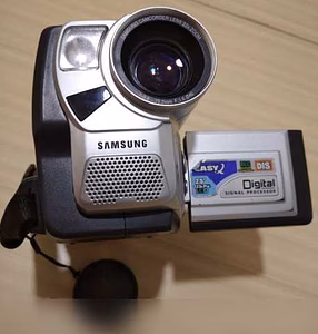 Продам: видеокамеру Samsung vp-l850 Hi 8 Digital в Сыктывкаре