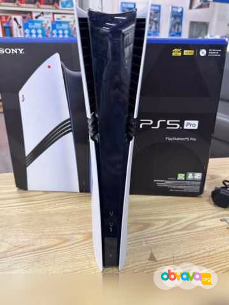 Продам: игровая консоль Sony PS5 PRO