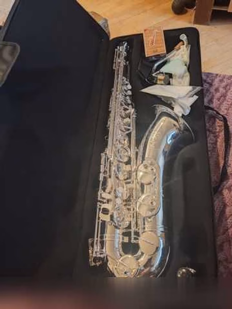 Продам: саксофон тенор "Selmer"
