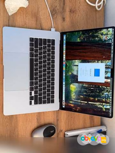 Продам: MacBook Air 15