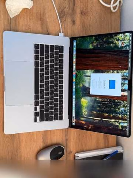 Продам: MacBook Air 15