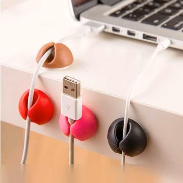 Продам: зажим-органайзер для USB провода в Коврове