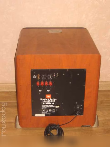 Продам: сабвуфер JBL Studio L Series L8400P/230