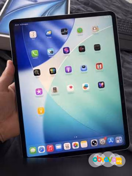 Продам: Ipad air 13 2024 m2 128gb wifi blue