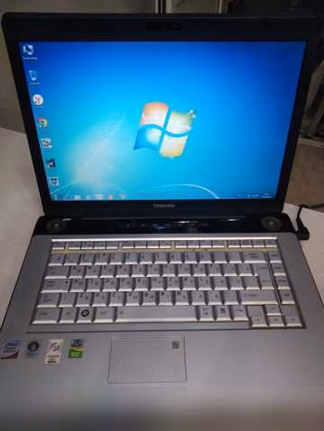 Продам: ноутбук Toshiba Satellite A200-1AE в Москве