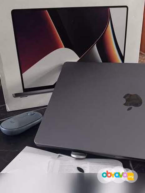 Продам: ноутбук Apple Macbook pro 16 m1 16gb 512gb в Армавире