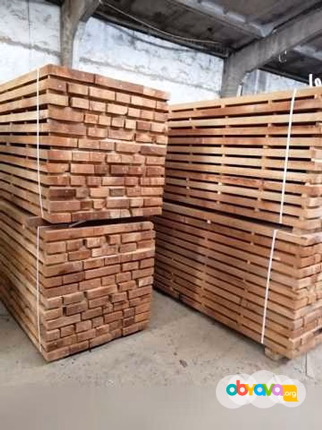 Продам: пиломат, кругляк из дуба, бука, ясеня. обрезной, необрезной; сухой, сырой