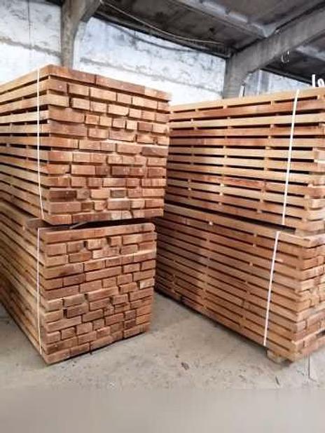 Продам: пиломат, кругляк из дуба, бука, ясеня. обрезной, необрезной; сухой, сырой