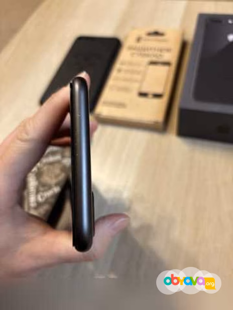 Продам: iPhone 8plus