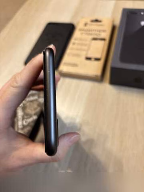 Продам: iPhone 8plus