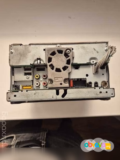 Продам: автомагнитолу Pioneer AVH8600BT в Шахтах