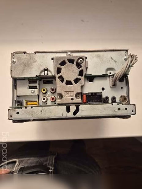 Продам: автомагнитолу Pioneer AVH8600BT в Шахтах