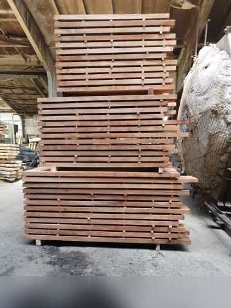 Продам: пиломат, кругляк из дуба, бука, ясеня. обрезной, необрезной; сухой, сырой